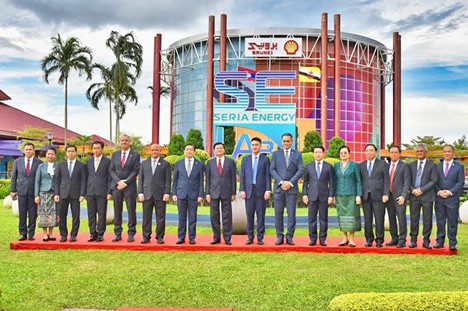 Presiden Laos Lawat SEL Dan BLNG