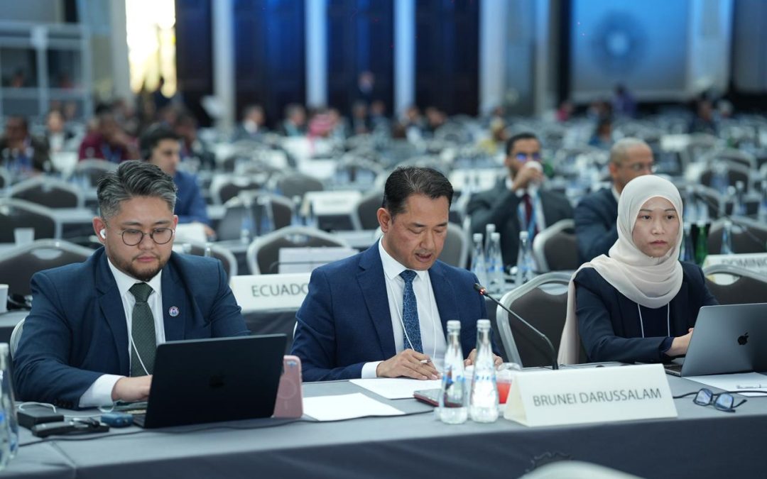 menghadiri Perhimpunan Agung Agensi Tenaga Yang Boleh Diperbaharui Antarabangsa (IRENA) dan Minggu Kelestarian Abu Dhabi (ADSW) ke-16,